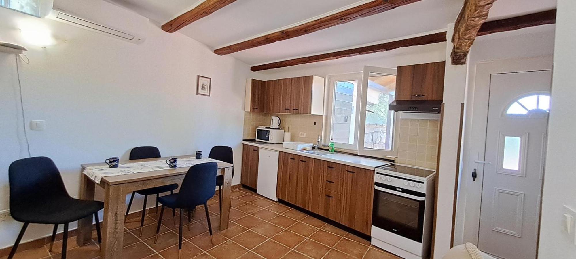 Holiday Houses Marta โรวีน ภายนอก รูปภาพ