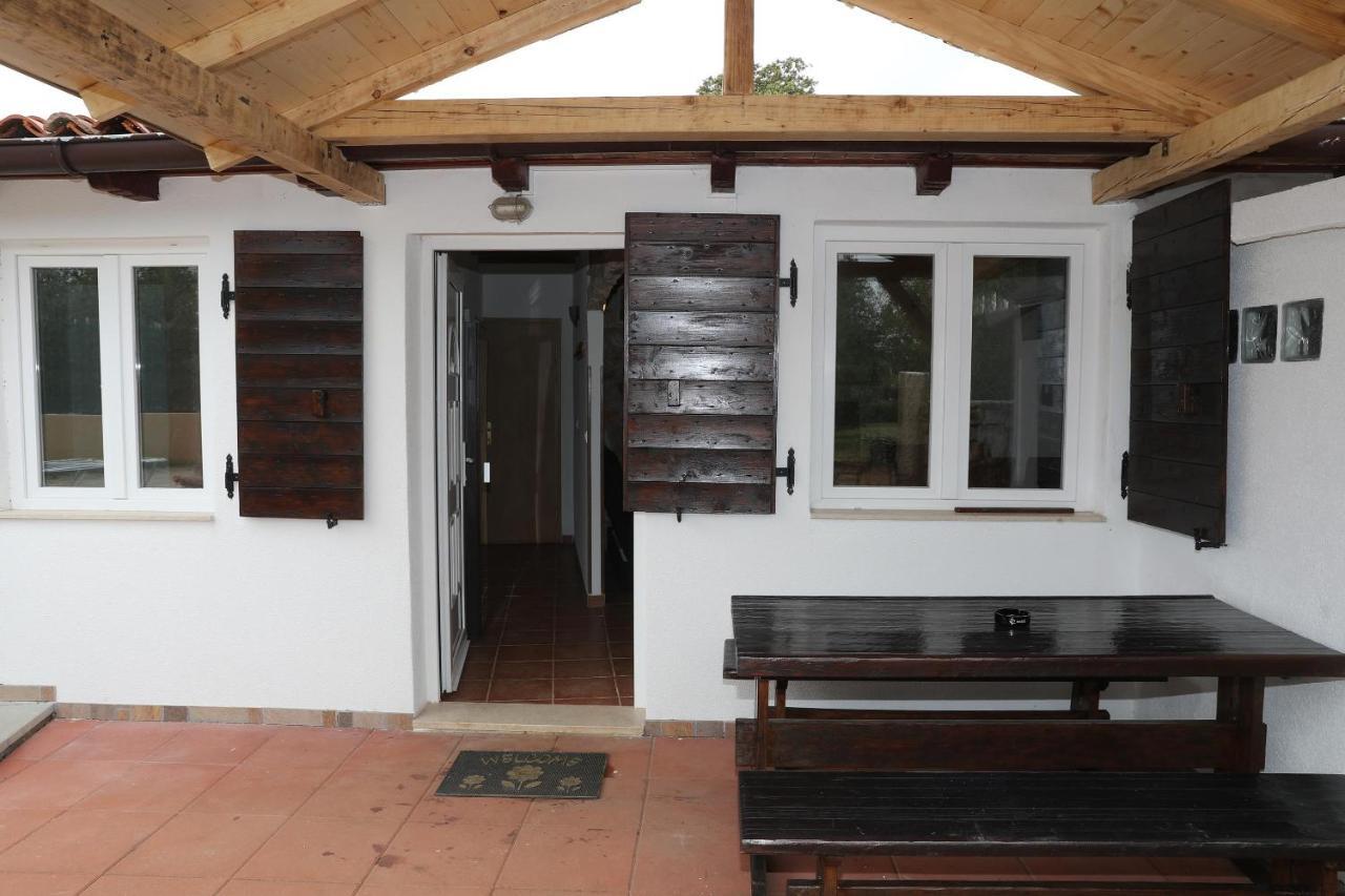 Holiday Houses Marta โรวีน ภายนอก รูปภาพ